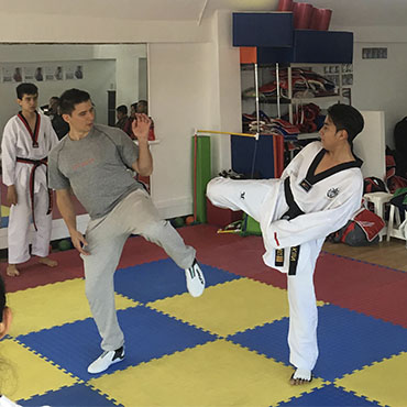 taekwondo_clase_extra_juvenil